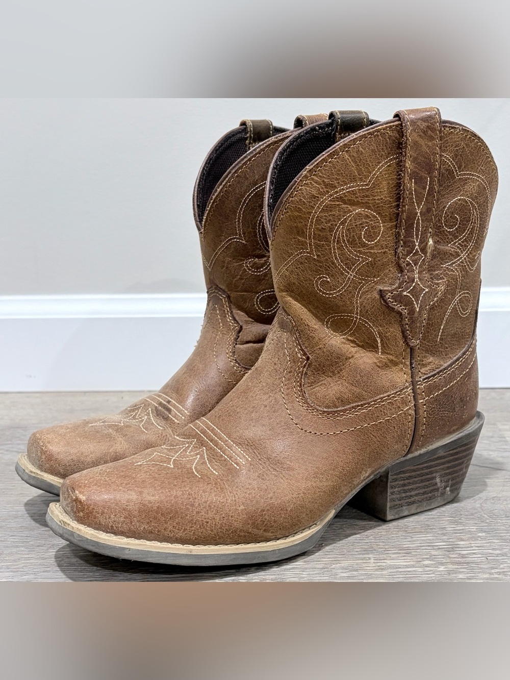 Justin- Women's Brown Leather Western Ankle Boots - Casual Cowboy Style